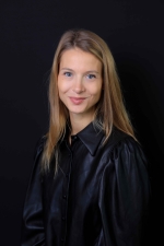 HD_CAROLINE_WEISS_2