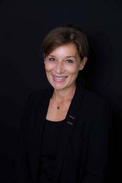 HD_VALERIE_FALCIOLA_2 HD_VALERIE_FALCIOLA_2